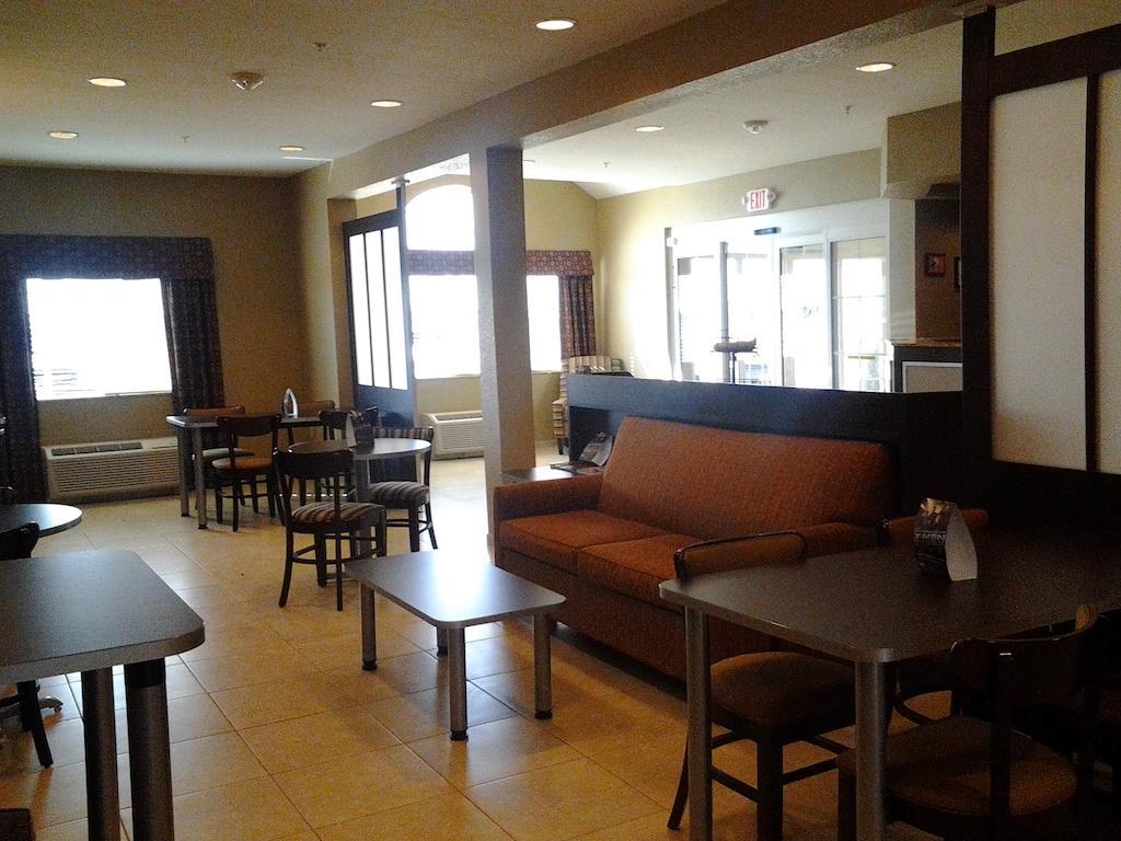 Microtel Inn & Suites Cotulla Eksteriør bilde